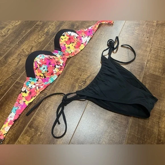 Bikini set - Picture 1 of 1